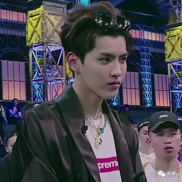 盘点那些高仿到离谱的山寨货,各种潮流大牌高仿