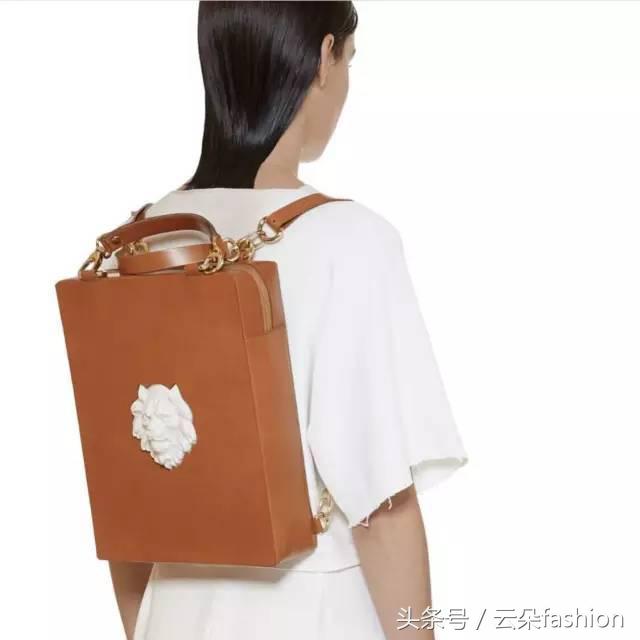 明星在背的小众帆布包,明星喜欢的小众平价包