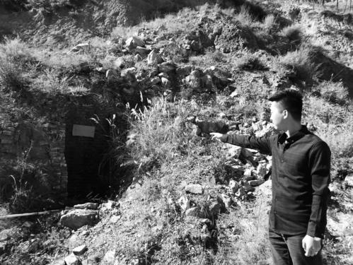 农村坟裂缝是怎么回事,坟墓塌陷裂缝怎么办