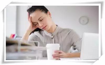 夏天在空调房仍出汗怎么办,夏天流汗进空调房好冷怎么办