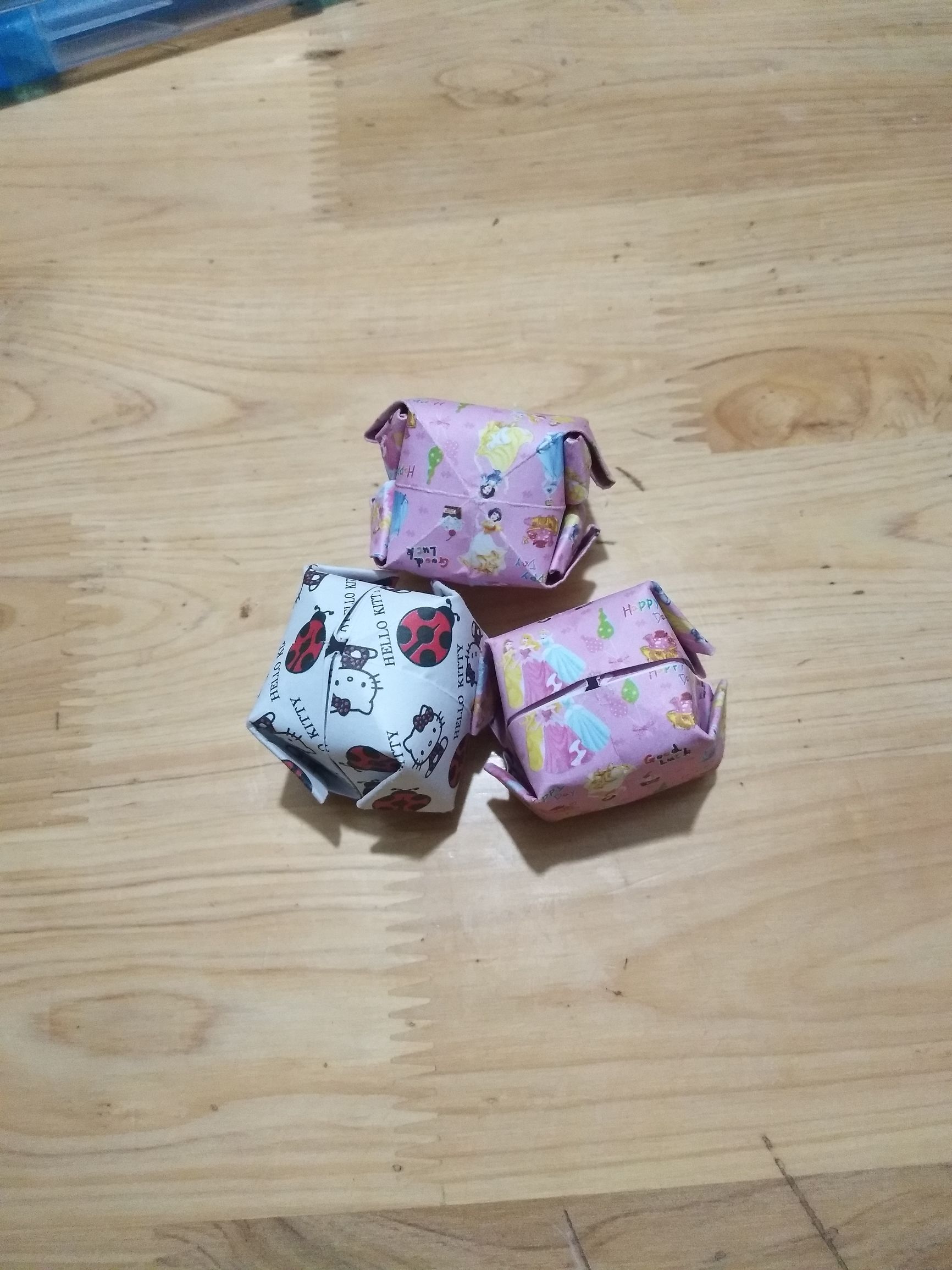 折纸最好看的立方体灯笼,折纸小灯笼图片大全