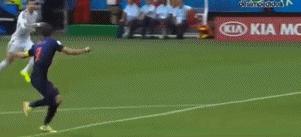 当足球遇到特效搞笑视频,足球慢动作里的特效