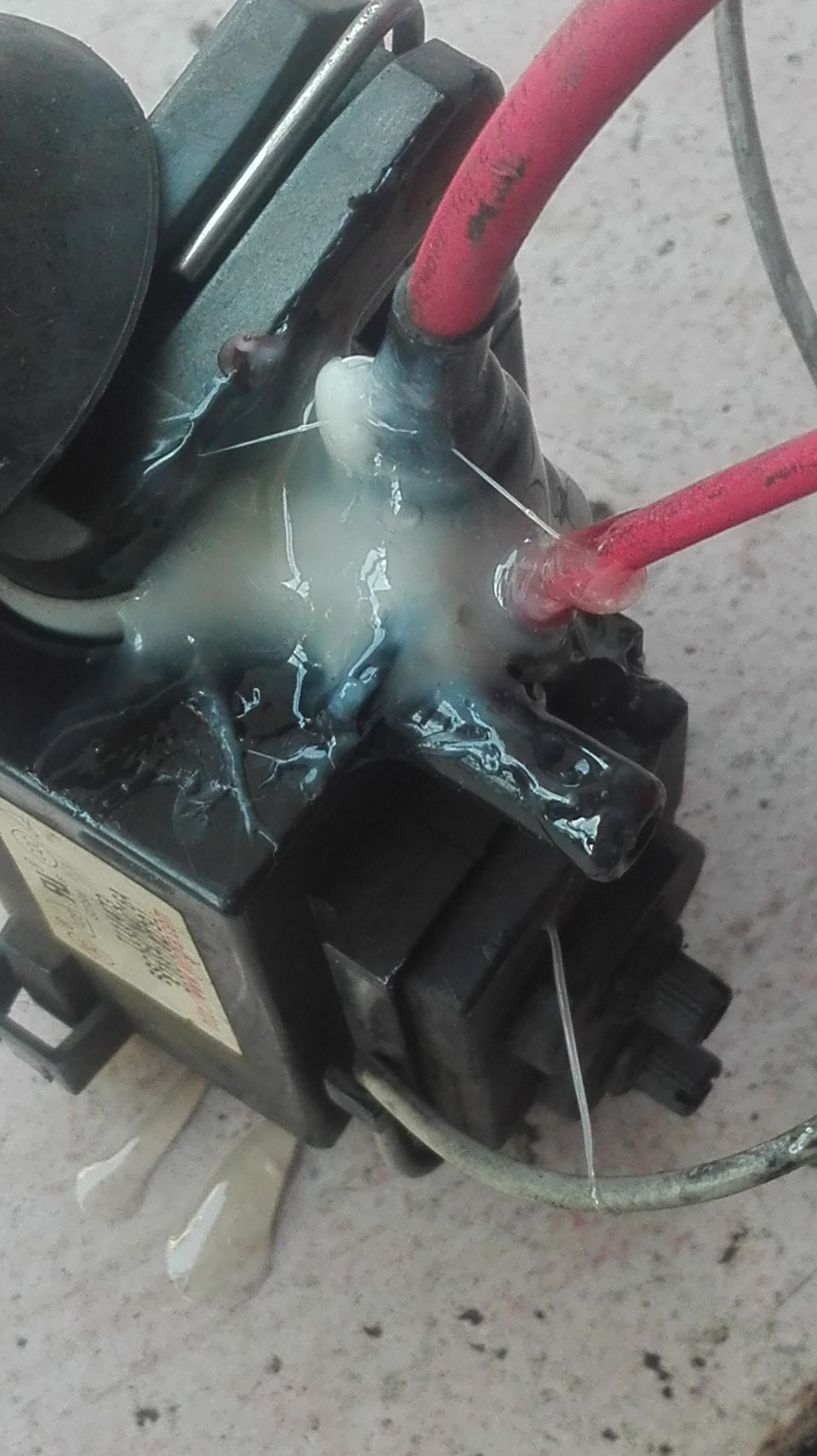 老款电视机老是烧高压包怎么办,电视机高压包打火怎么办