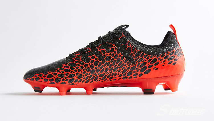 彪马最强实战球鞋,彪马又帅又能打的足球鞋