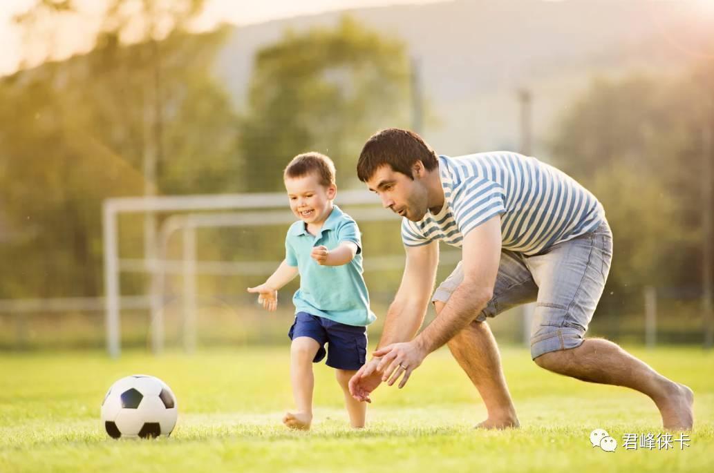 摄影师快门多少合适,摄影师快速连拍