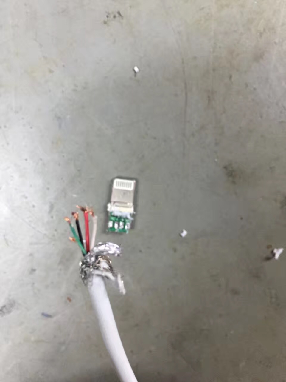 接触不良的数据线可以干嘛,数据线接触不良最简单修复方法