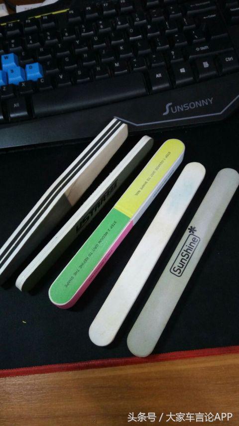 门板内饰刮破可以修补吗,内饰被划破了皮怎么修复