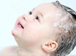 宝宝头发稀疏发黄怎么改善,宝宝头发黄怎么理