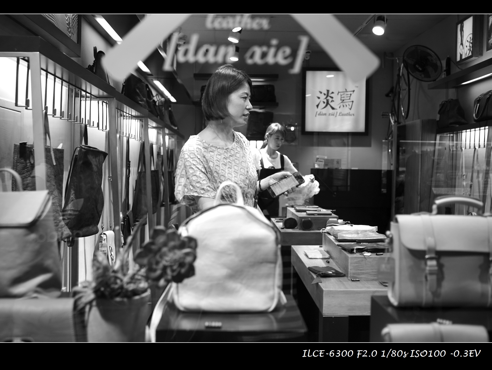 索尼微单a6000和a6300,索尼a6300微单摄影入门教程