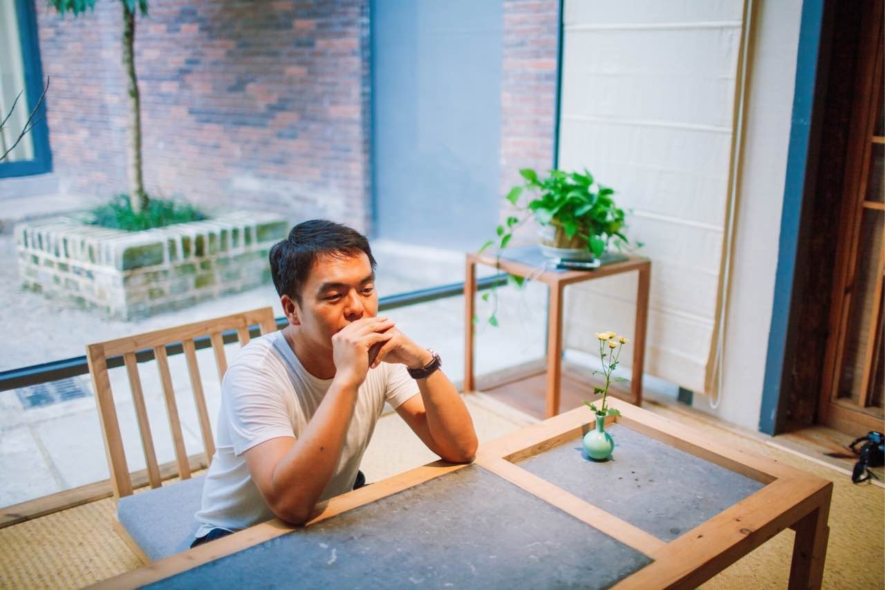 外地青年在上海生活原来就像姑娘在跟“渣男”谈恋爱