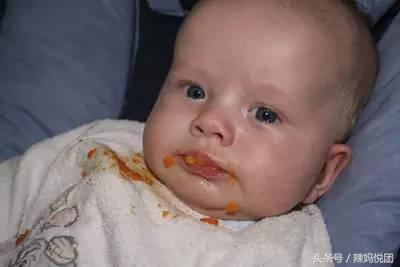 宝宝出现呕吐有哪些原因,宝宝经常呕吐这三种原因要注意