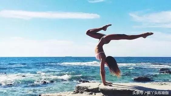 最简单的高难度动作倒立,倒立后弯的体式