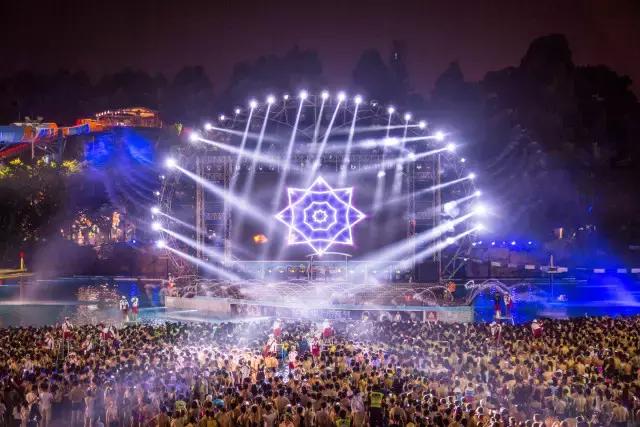 郁可唯烟嗓翻唱,郁可唯唱浪漫一夏