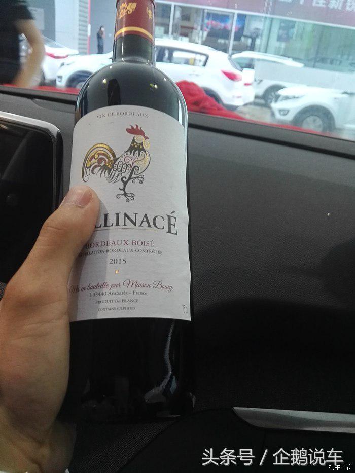 17款标致50081.8t精英版,17款标致50087座精英版蓝色