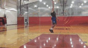 大概只有把韦德绑起来，才能阻止他风骚的步伐