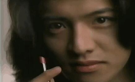 过期的化妆品不要急着扔，它们还有大用处！