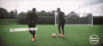 足球技巧教学远射,足球技巧教学垫球