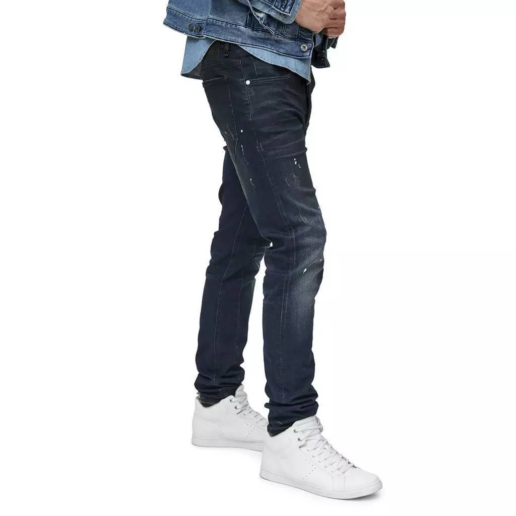 别争了，至少在牛仔裤这件事上，C罗肯定比梅西强