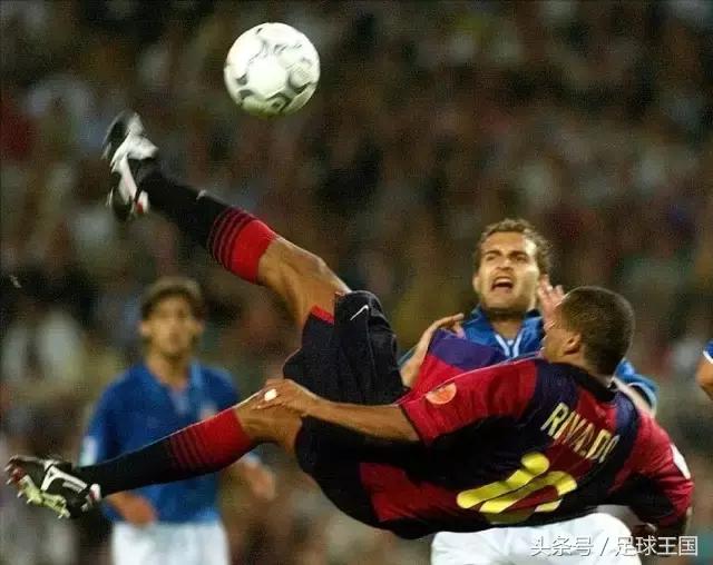 世界足坛最励志的故事,足坛十大进球