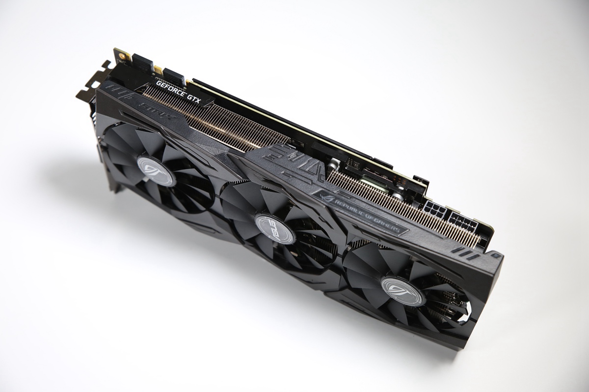 *力暴**拆解ROGGTX108011Gbps显卡评测