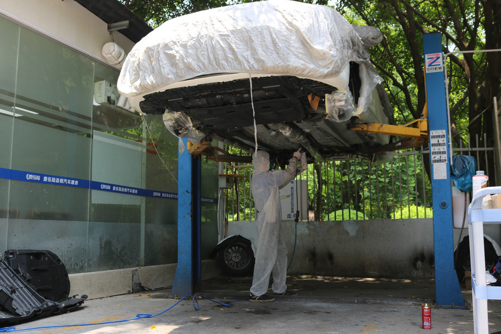 如何选择适合的汽车底盘装甲,底盘装甲和底盘装甲哪个好