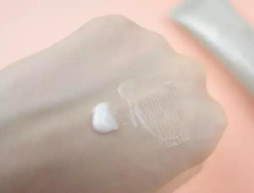 隔离和妆前乳对比,隔离和妆前乳科普