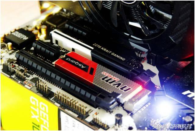 电脑开机出现条纹花屏不能开机,电脑开机乱码滚动怎么解决