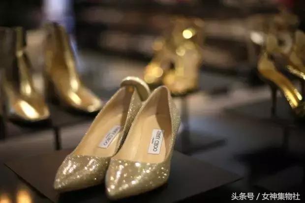 罗子君的奢华鞋,罗子君不沾水的鞋什么牌子