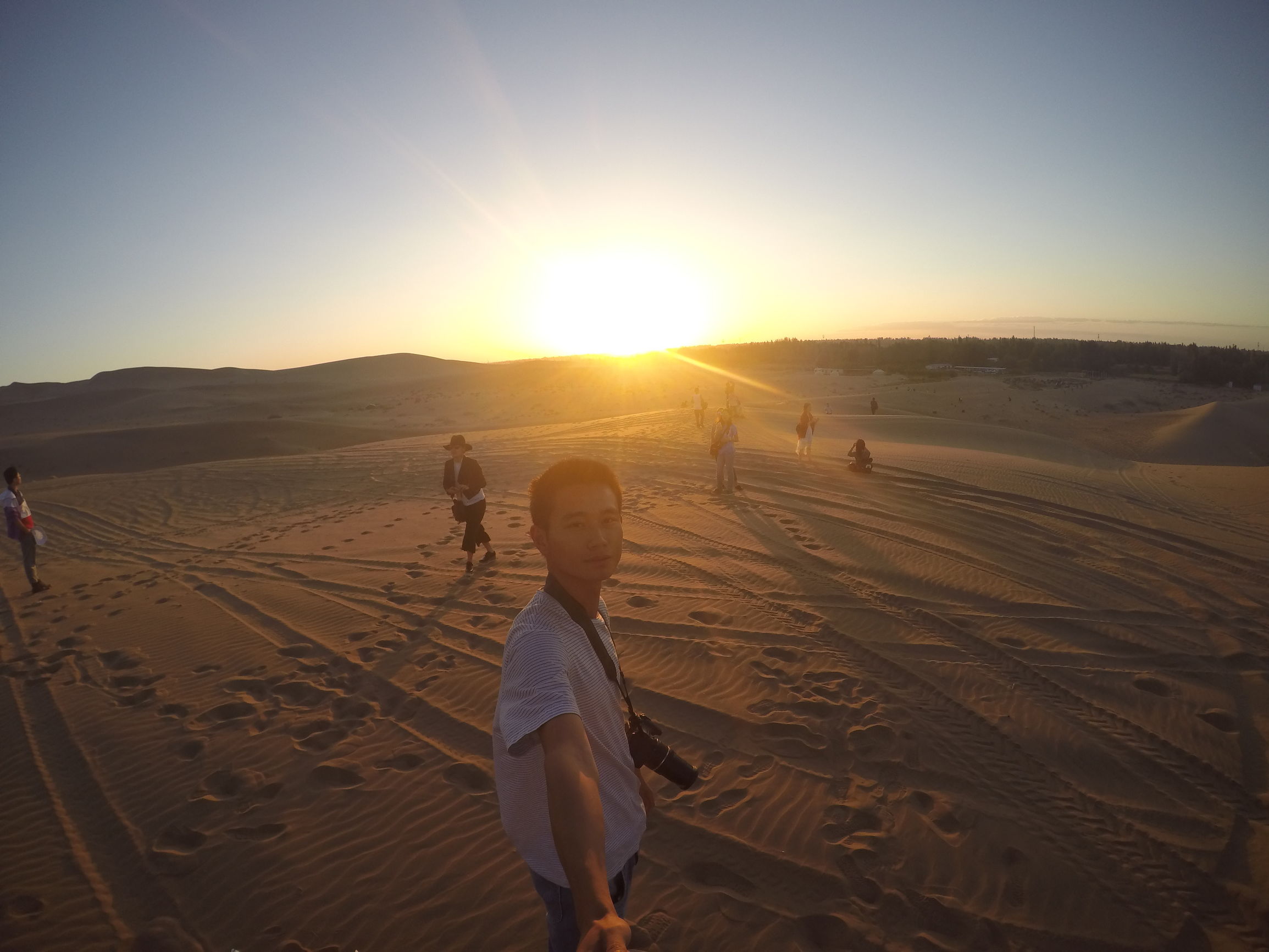 世界这么大歌曲原唱,世界这么大我们一起去看看