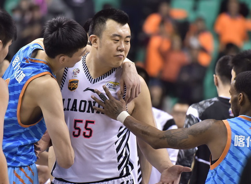 第一位传奇球员,历史第一中锋谁公认的