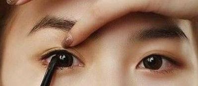 好看眼妆教程日常化妆,眼妆教程日常化妆图片