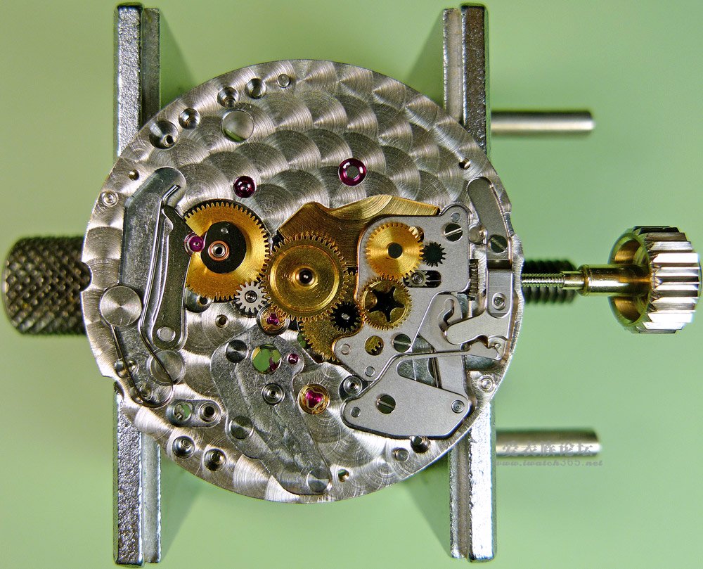 劳力士3135机芯详细数据,劳力士3135机芯对比eta2824机芯