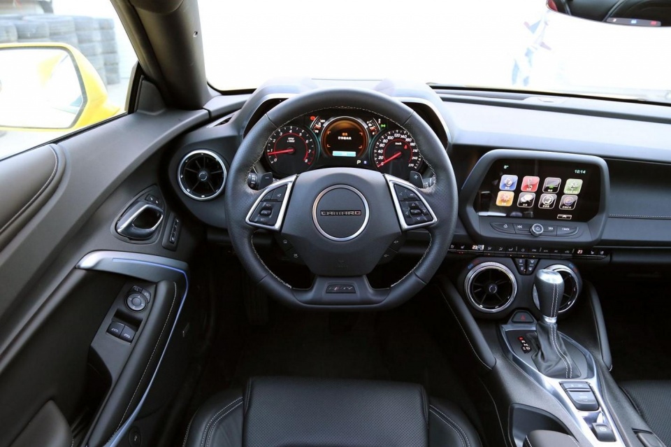 巅峰极速雪佛兰科迈罗大黄蜂,1967第一款雪佛兰科迈罗大黄蜂