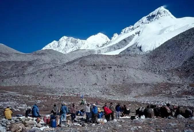 希夏邦马峰最佳观景台海拔多少米,希夏邦马峰是世界山峰排名第几名