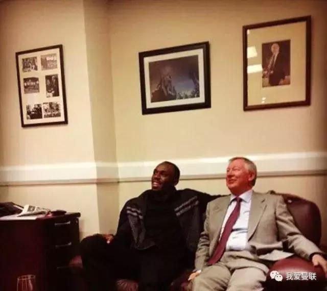 博格巴国家队重拳出击,博格巴签约曼联计划