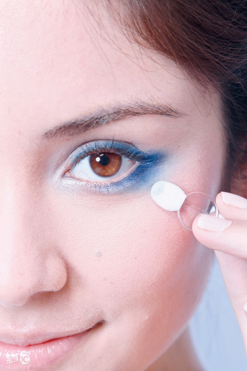 好看眼妆教程日常化妆,眼妆教程日常化妆图片