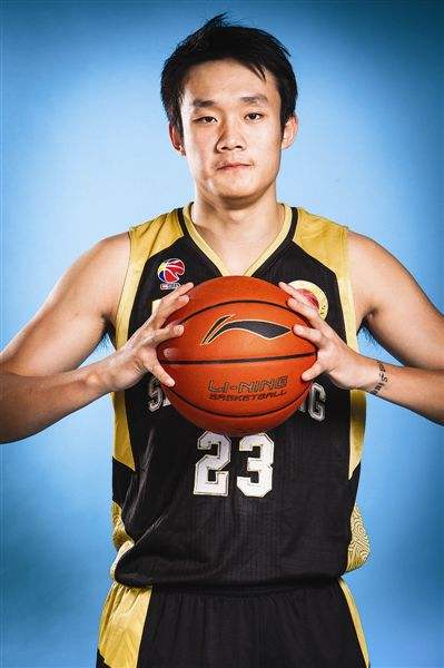 劳森与莫泰决赛,莫泰和劳森哪年来的山东