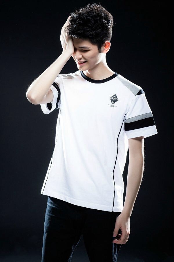 lpl老牌选手还有哪些中国选手,lpl十大传奇选手排名在哪里看