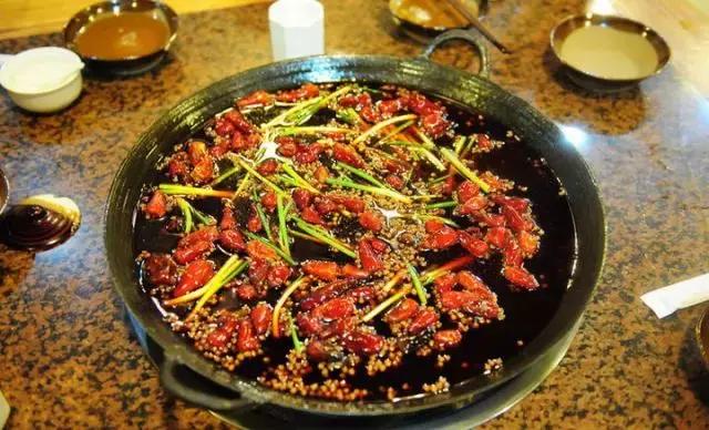 大足石刻详细讲解,大足简短介绍