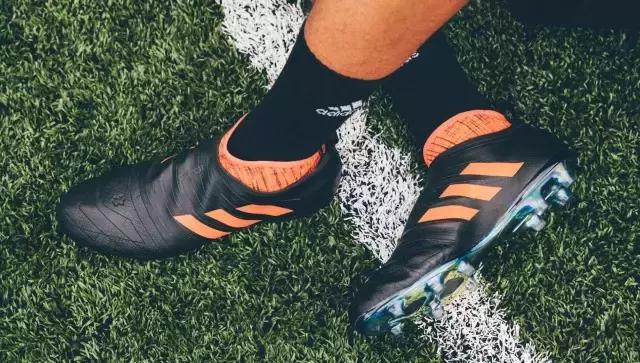 迷妹们都爱买爱豆代言的产品表忠心,这双暂时买不到的鞋先来了解