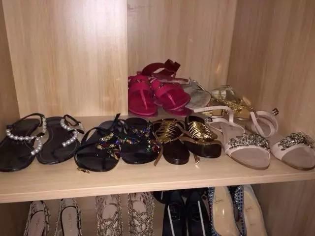 女生到底要有多少双RV、JIMMCHOO鞋才能满足啊？