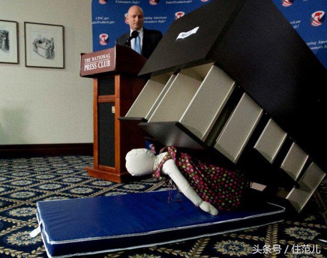 地震发生时安全的逃生方法100字,高楼发生地震时正确的逃生方法是