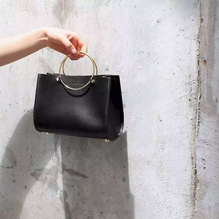 FutureGlory，一夜之间火爆INS的包包