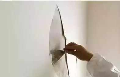 房子墙壁如何做才不发霉不开裂,墙壁上发霉开裂了怎么办