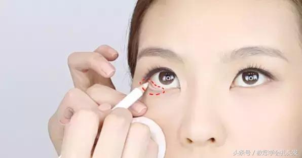 短发扎马尾好看的发型简单,短发发型怎么扎简单好看低马尾