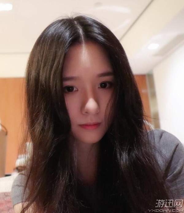 斗鱼一姐阿冷紫霞仙子,斗鱼姐妹花阿冷