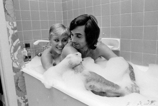 被女人榨干的足球天才曾和四位世界小姐交好一生沉迷酒精女色