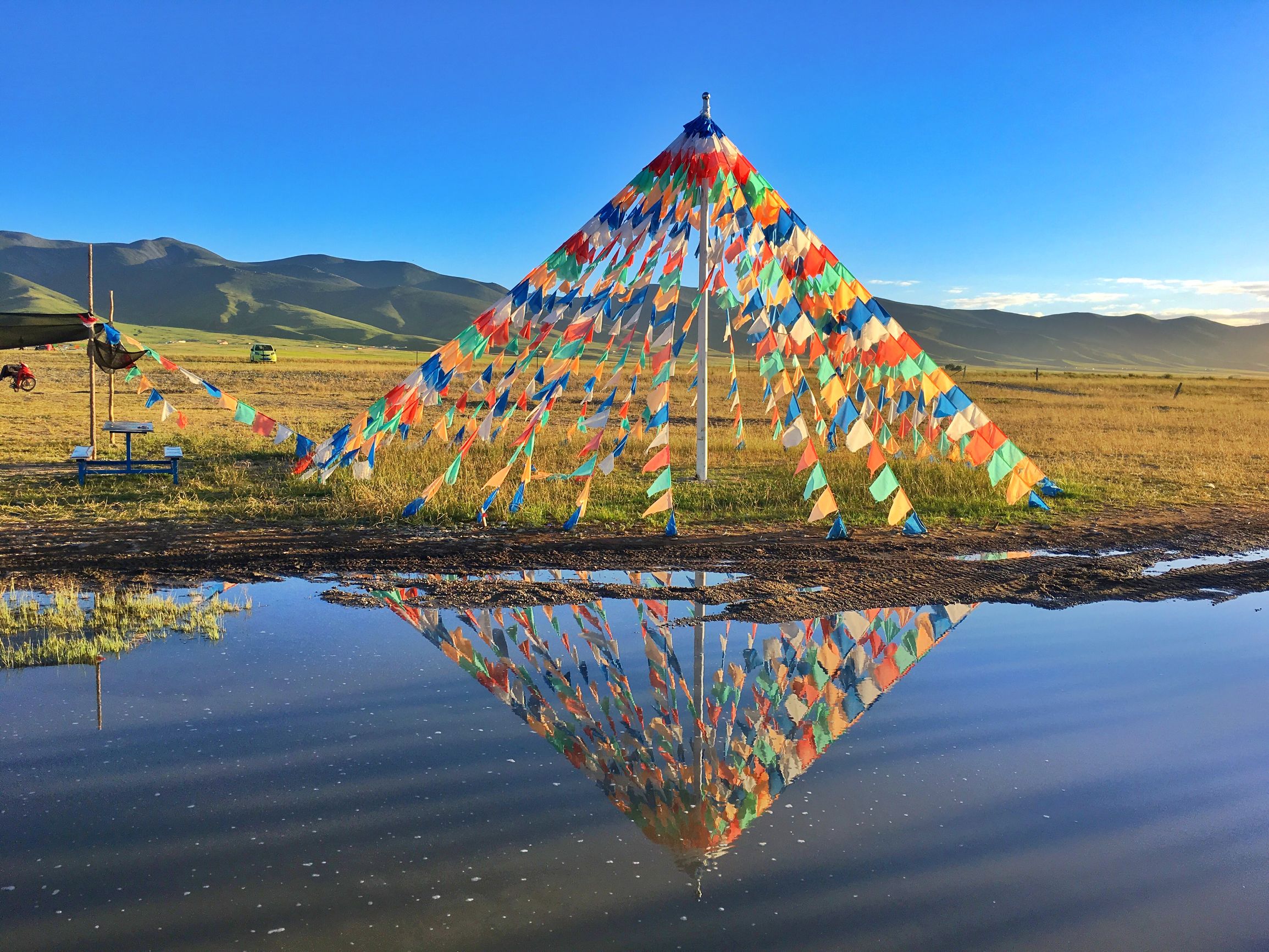 深邃的蓝,梦幻的蓝,是我的青海我的湖