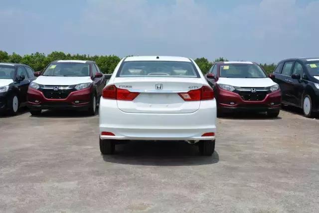 首付8900，2017款锋范，时尚、省油、经济