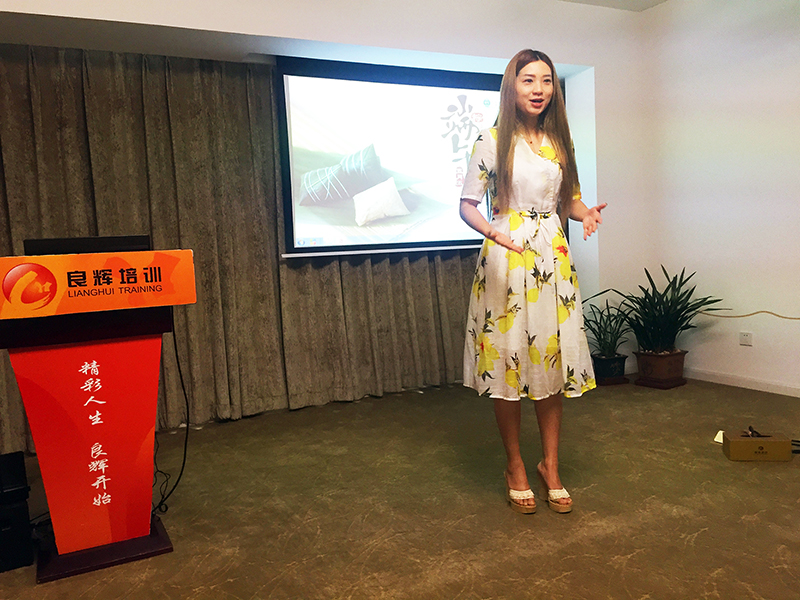 演讲开场白如何1分钟自我介绍,演讲吸引人的三分钟自我介绍